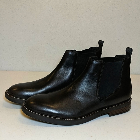 clarks black chelsea boots
